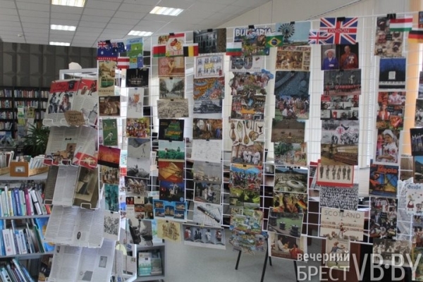 Открываем мир через почтовые карточки. В Бресте работает уникальная выставка «Счастливый посткроссинг» Открываем мир через почтовые карточки. В Бресте работает уникальная выставка «Счастливый посткроссинг»