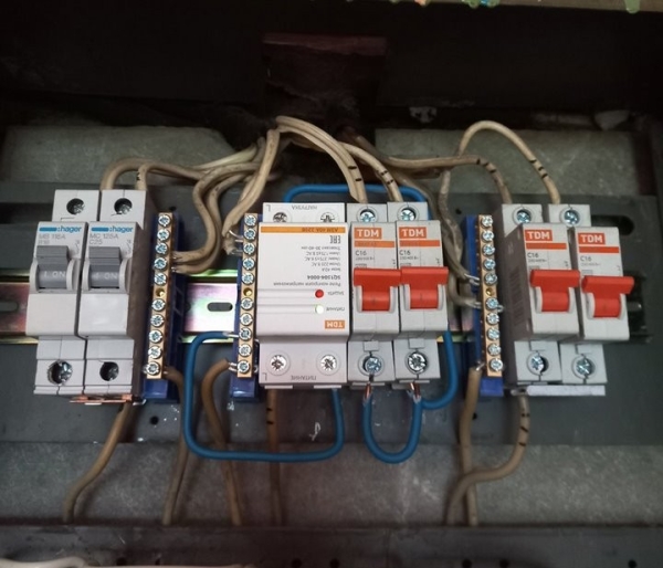 И вот это стоит 298 рублей! К 87-летней пенсионерке пришли «ходоки» И вот это стоит 298 рублей! К 87-летней пенсионерке пришли «ходоки»